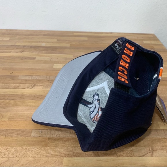 Brand New With Tags Vintage STARTER Pro Line NFL Denver Broncos Strap Back Hat - Picture 4 of 8